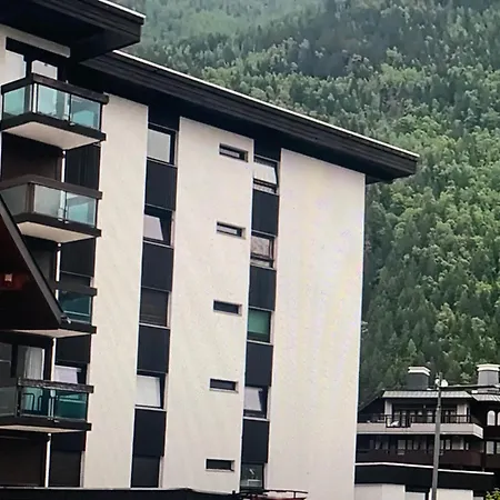 Cozy Chamonix, Sauna, Balcon アパート *
